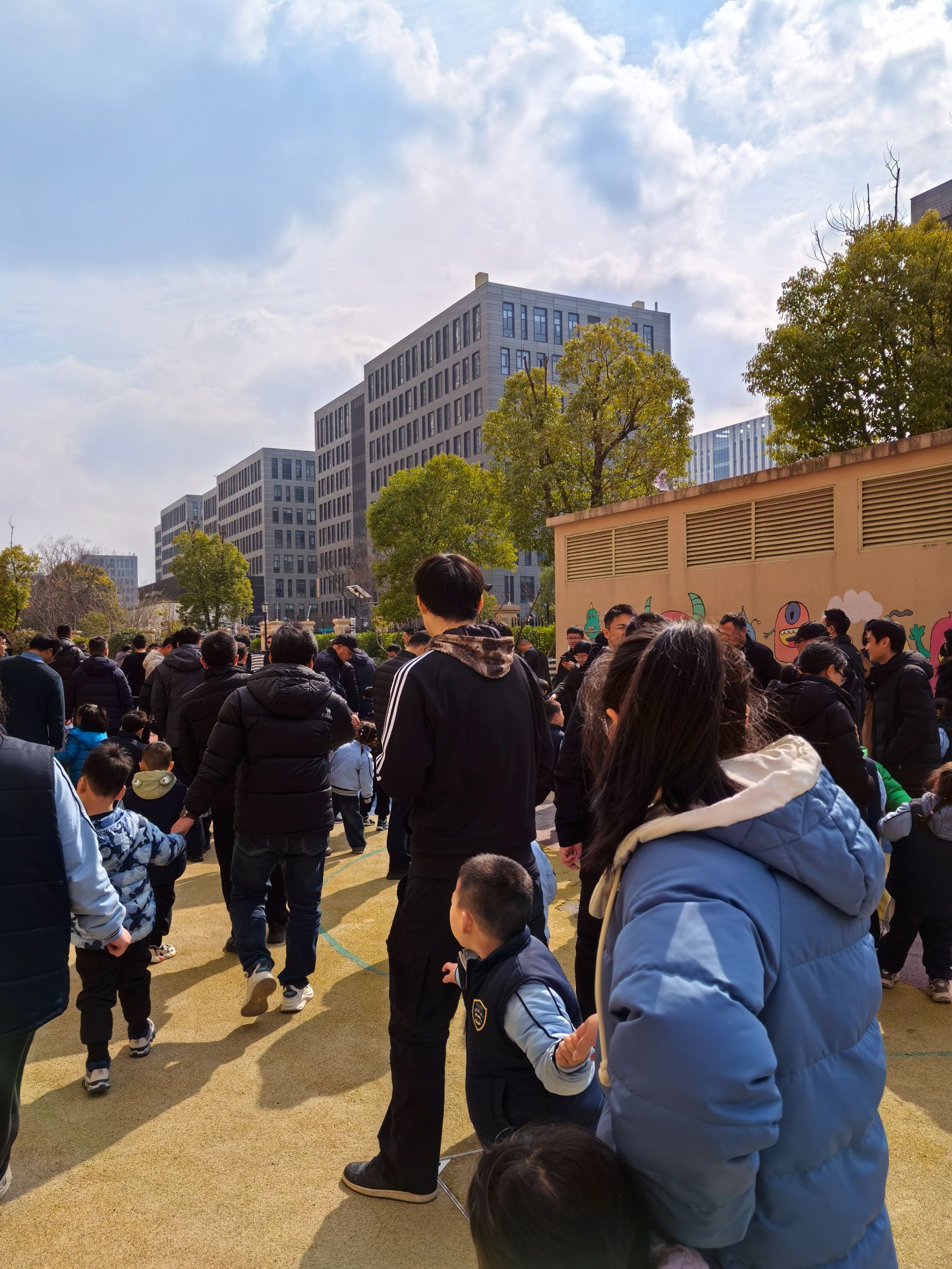 小女儿幼儿园女神节活动,镌刻温暖陪伴时光