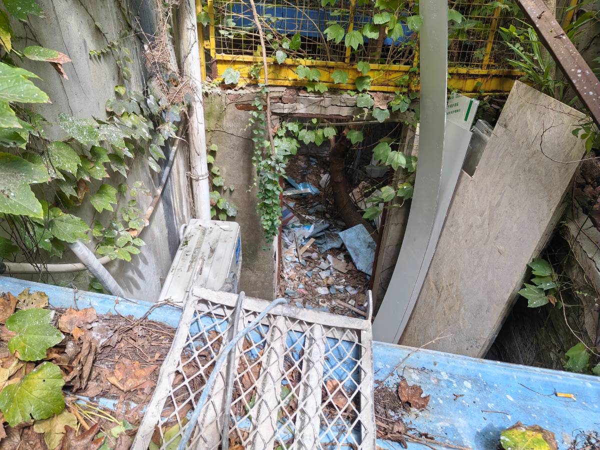 高空雨棚开孔,安全从不敢赌运气