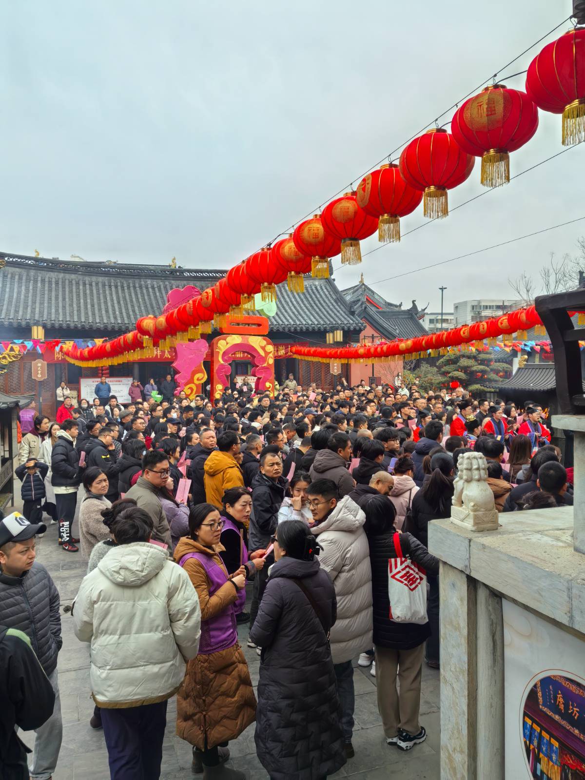 晴暖赴古刹，阖家祈岁安——丙午马年南通城隍庙记